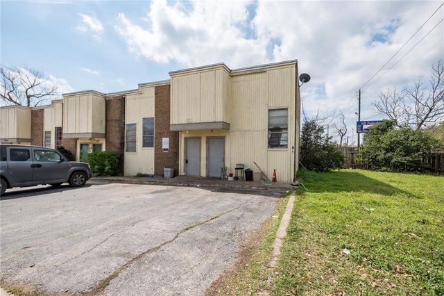 2901 Sweeney LN, Austin, TX 78723