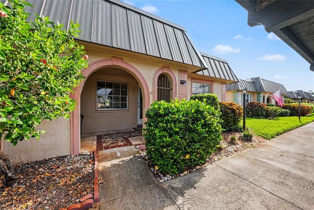 4135 STRATFORD DRIVE, New Port Richey, FL 34652