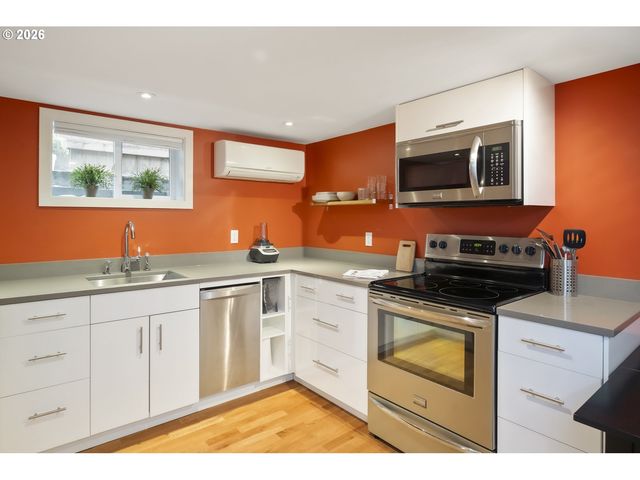 4612 Ne 15TH Ave, Portland, OR 97211