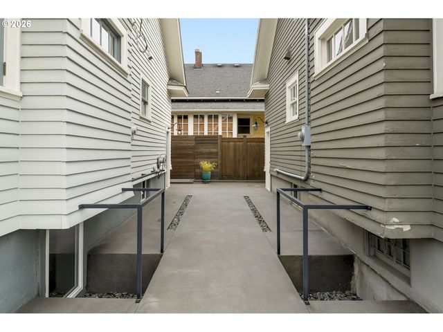 4612 Ne 15TH Ave, Portland, OR 97211