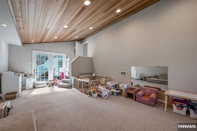 619 Sargent Road, River Vale, NJ 07675