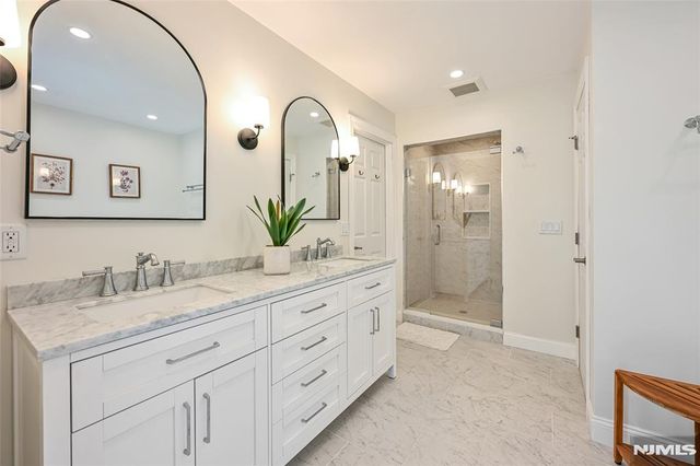 619 Sargent Road, River Vale, NJ 07675