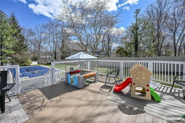 619 Sargent Road, River Vale, NJ 07675