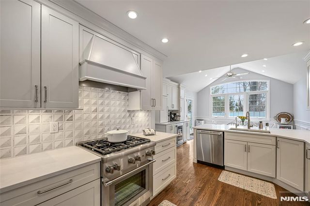 619 Sargent Road, River Vale, NJ 07675