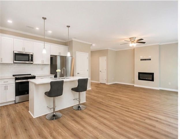 79 Portico Place, Newnan, GA 30265