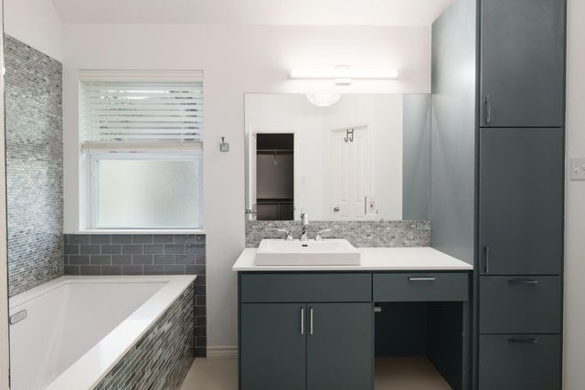 6901 Breezy PASS, Austin, TX 78749