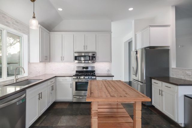6901 Breezy PASS, Austin, TX 78749
