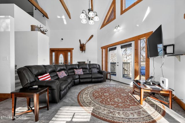 945 Cedar Springs Valley Rd, Sevierville, TN 37876