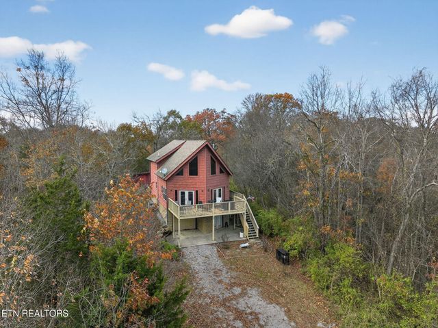 945 Cedar Springs Valley Rd, Sevierville, TN 37876