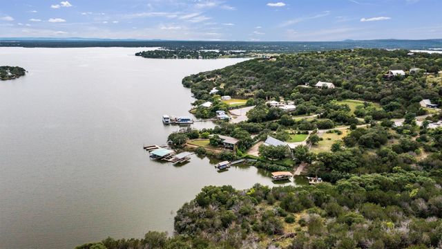 325 Eagle Rest LN, Burnet, TX 78611