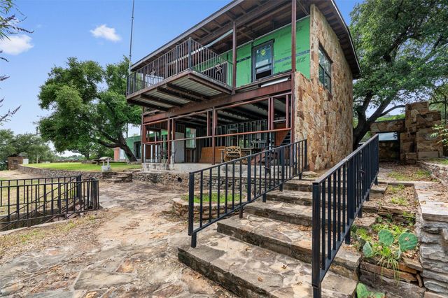 325 Eagle Rest LN, Burnet, TX 78611