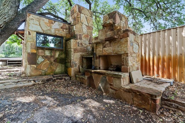 325 Eagle Rest LN, Burnet, TX 78611