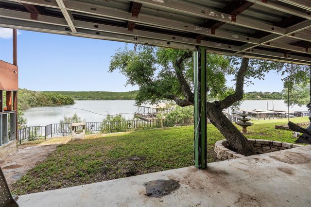 325 Eagle Rest LN, Burnet, TX 78611