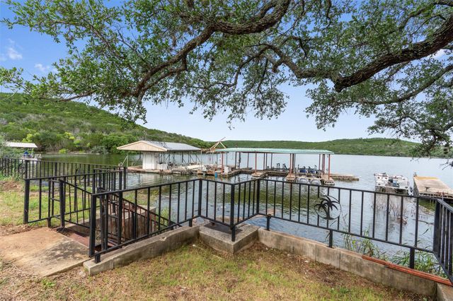325 Eagle Rest LN, Burnet, TX 78611