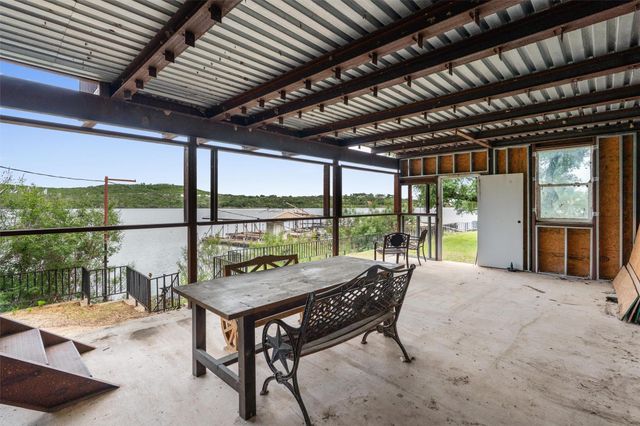 325 Eagle Rest LN, Burnet, TX 78611