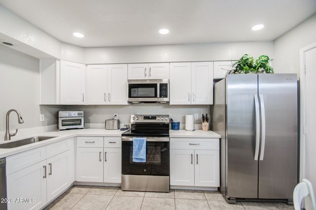 2064 S FARNSWORTH Drive 43, Mesa, AZ 85209