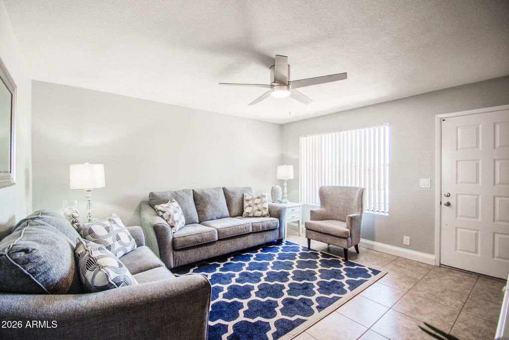 Image 23 of property listing at 2064 S FARNSWORTH Drive 43, Mesa, AZ 85209