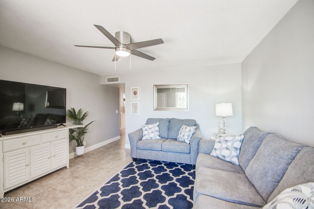 Image 24 of property listing at 2064 S FARNSWORTH Drive 43, Mesa, AZ 85209
