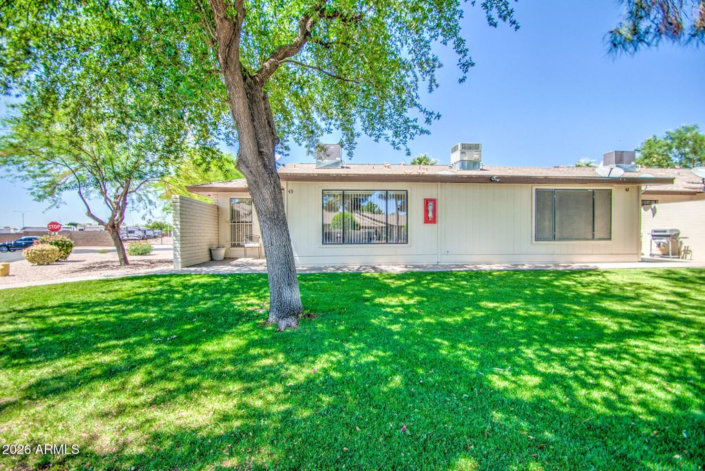 Image 27 of property listing at 2064 S FARNSWORTH Drive 43, Mesa, AZ 85209