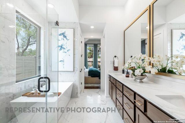 1921 Pining Street, New Braunfels, TX 78132