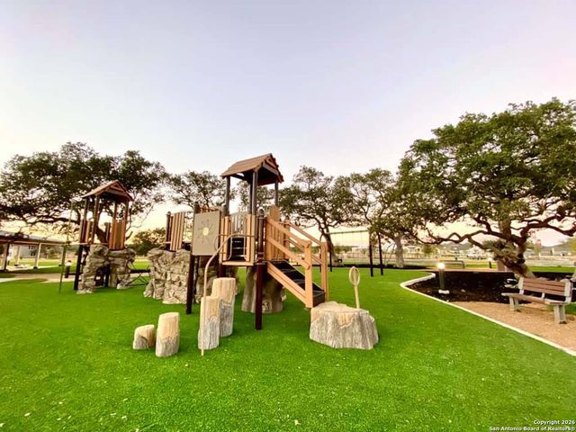 1921 Pining Street, New Braunfels, TX 78132