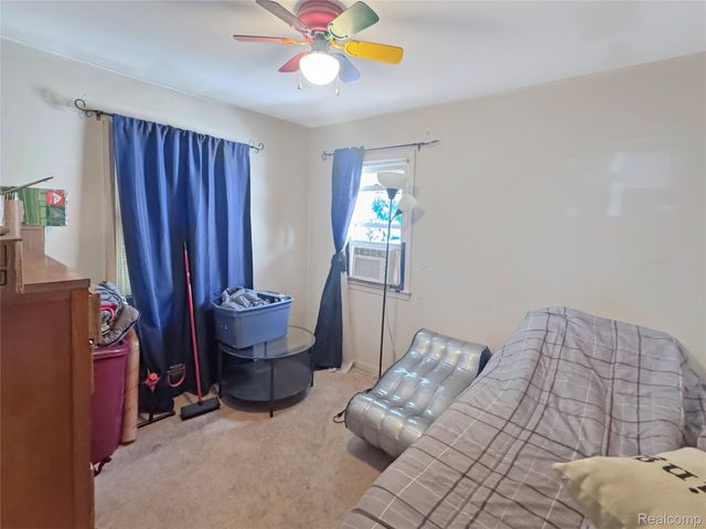 4507 Katherine Street, Dearborn Heights, MI 48125