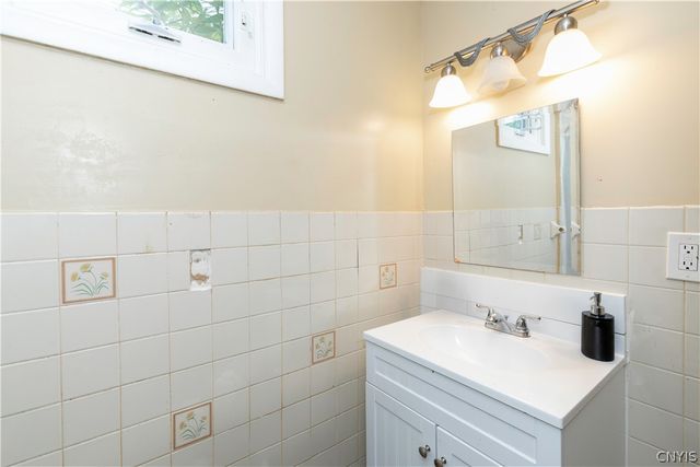 1024 Danforth Street, Syracuse, NY 13208