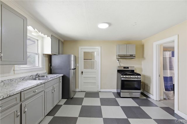 1024 Danforth Street, Syracuse, NY 13208