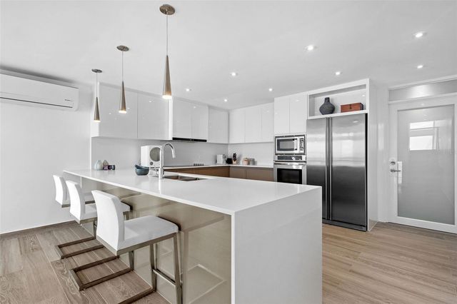 2 RAMPLA DEL ALMIRANTE, San Juan, PR 00907