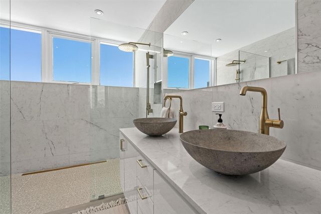 2 RAMPLA DEL ALMIRANTE, San Juan, PR 00907