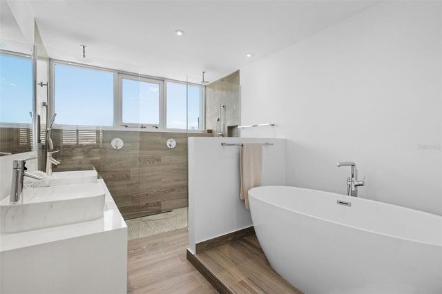 2 RAMPLA DEL ALMIRANTE, San Juan, PR 00907