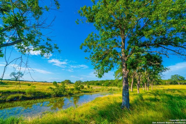 112 Majestic Oaks Drive, Boerne, TX 78006