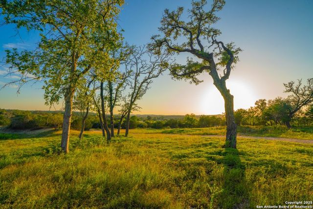 112 Majestic Oaks Drive, Boerne, TX 78006