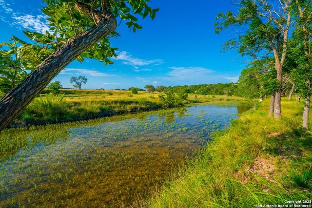 112 Majestic Oaks Drive, Boerne, TX 78006