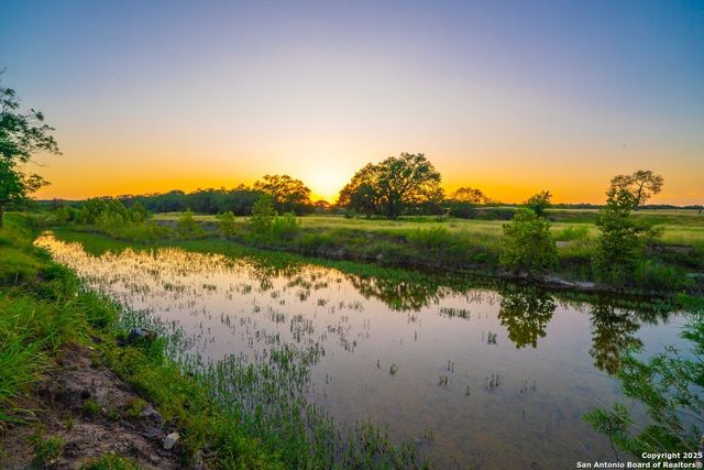 112 Majestic Oaks Drive, Boerne, TX 78006