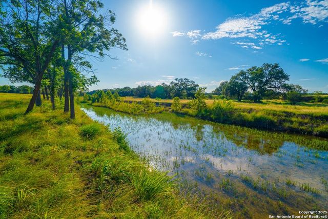 112 Majestic Oaks Drive, Boerne, TX 78006