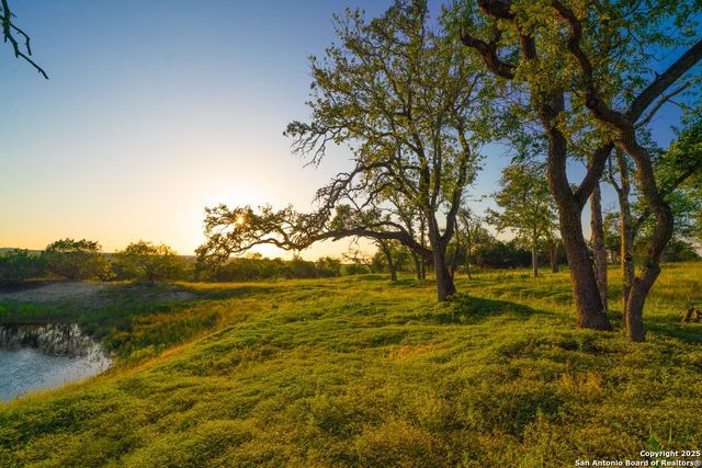 112 Majestic Oaks Drive, Boerne, TX 78006