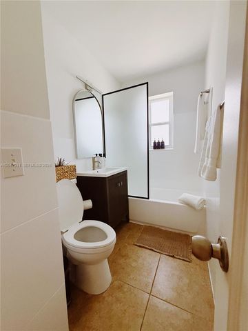 1075 NE 120th Street, Biscayne Park, FL 33161