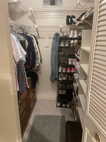 251 174th St 220, Sunny Isles Beach, FL 33160