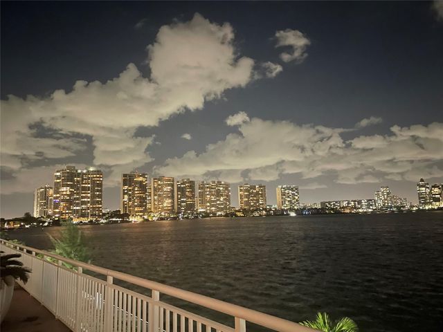 251 174th St 220, Sunny Isles Beach, FL 33160