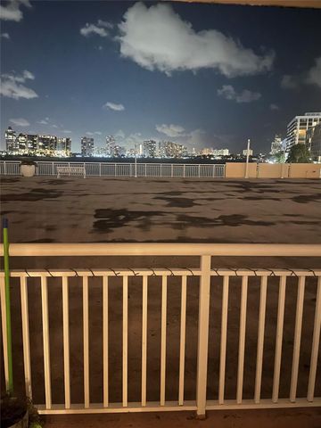 251 174th St 220, Sunny Isles Beach, FL 33160