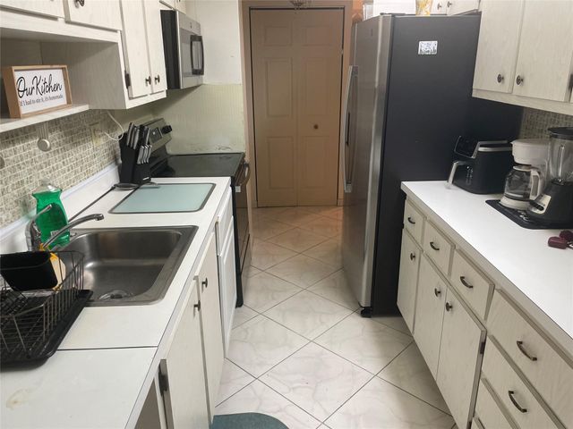 251 174th St 220, Sunny Isles Beach, FL 33160