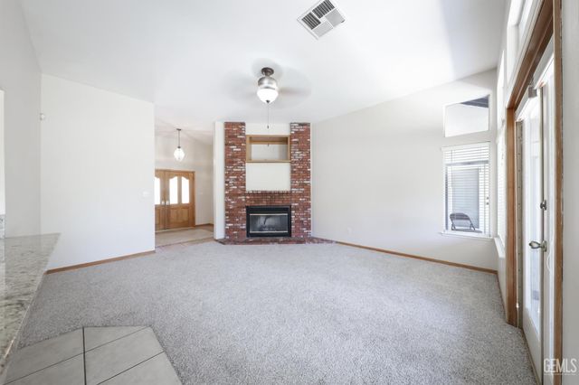 5308 Bold Ruler Court, Bakersfield, CA 93312