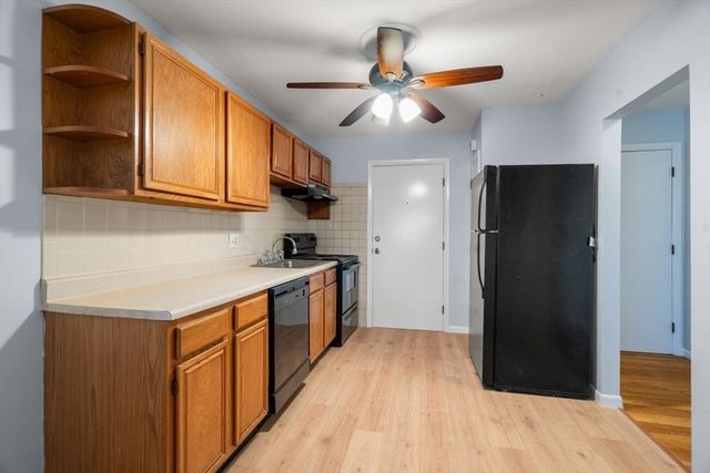 22 Branchfield St B4, Boston, MA 02124