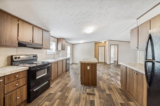 21144 Live Oak, New Caney, TX 77357