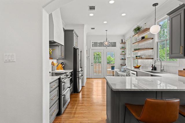 520 Oxford Street F, Houston, TX 77007