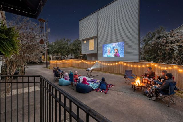 520 Oxford Street F, Houston, TX 77007