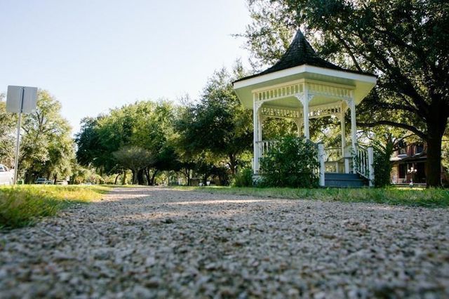 520 Oxford Street F, Houston, TX 77007
