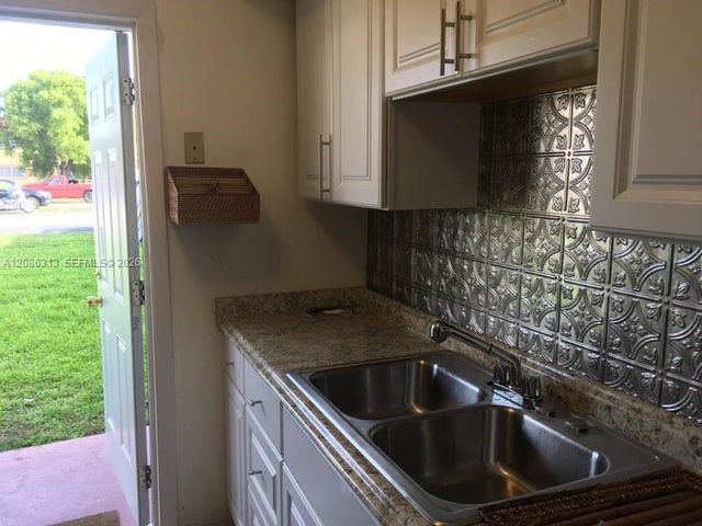 1825 Cleveland Street 5, Hollywood, FL 33020