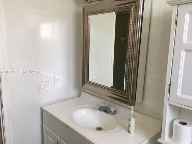 1825 Cleveland Street 5, Hollywood, FL 33020
